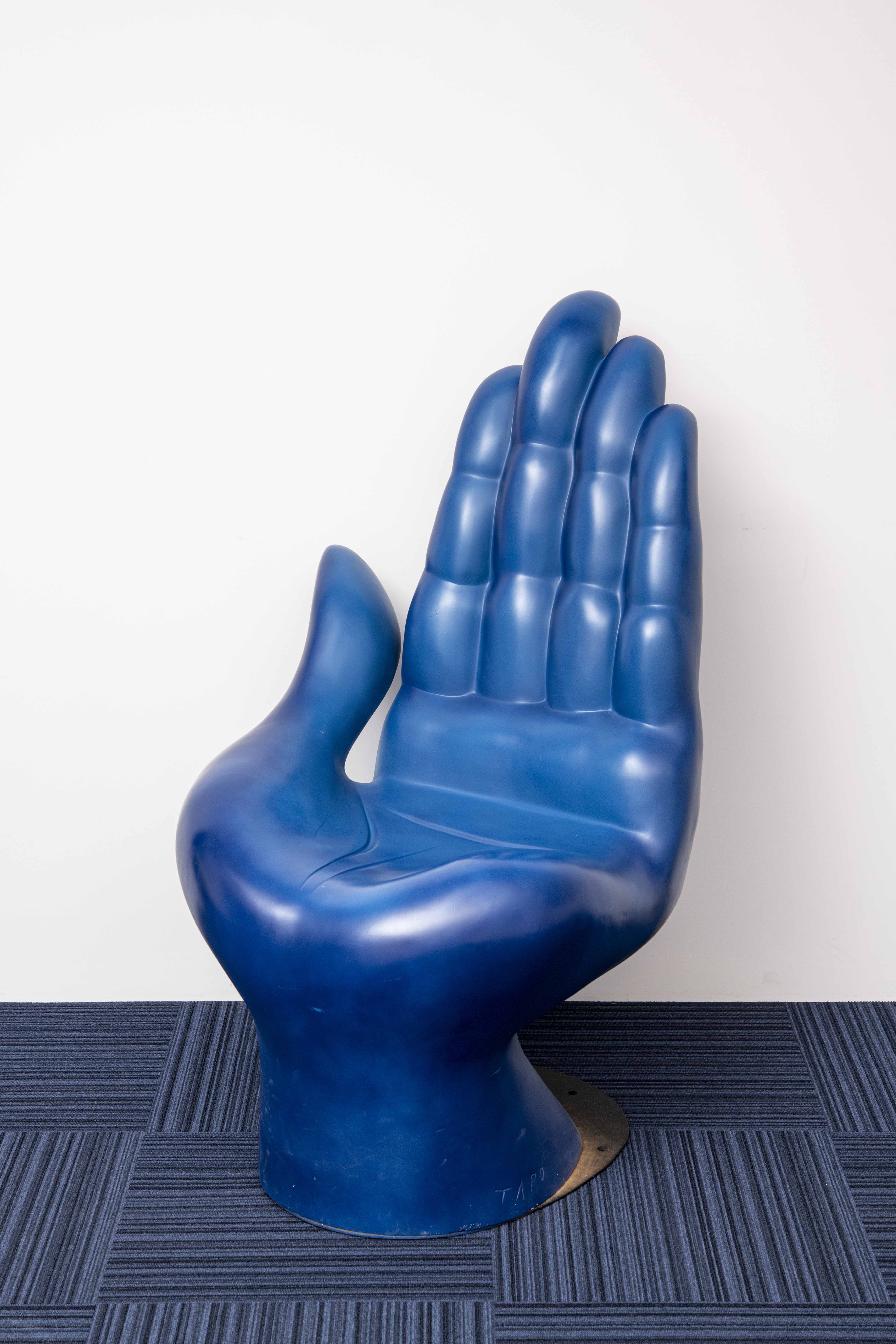 軽岡本太郎-手-3 | 小樽芸術村